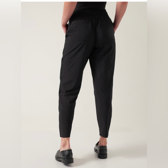 NWT Athleta Brooklyn Ankle Pant. Black. Size 10 Tall - Picture 5 of 9